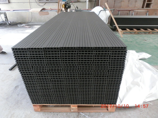 Eco Friendly Hollow Composite Decking Moisture Proof For Swimming Pool