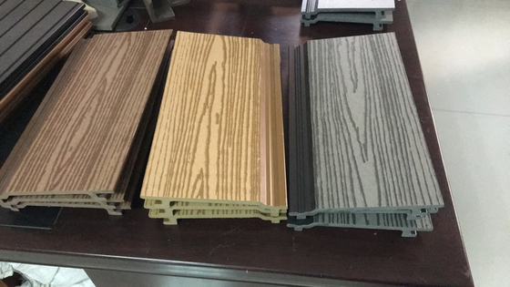 Customised WPC Indoor Wall Panel Modern WPC Ceiling Cladding Eco Friendly