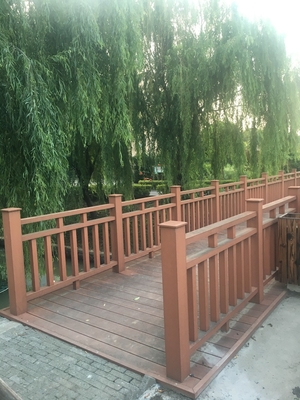 Water Resisting WPC Composite Fencing WPC Panel For Gate Customizable
