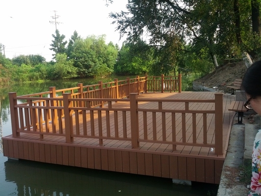 Water Resisting WPC Composite Fencing WPC Panel For Gate Customizable