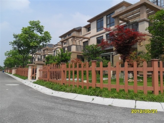 Sustainable Garden WPC Composite Fencing Easily Assembled Customizable