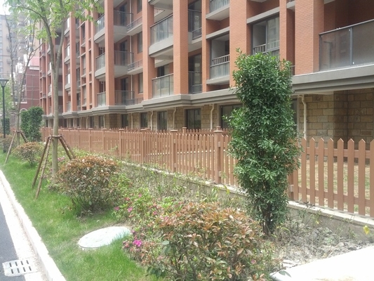 Sustainable Garden WPC Composite Fencing Easily Assembled Customizable