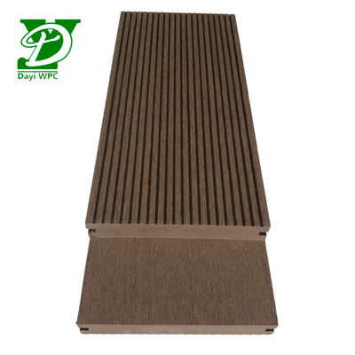 Moisture Resistant Watertight Composite Decking Composite Deck Boards Waterproof Customized